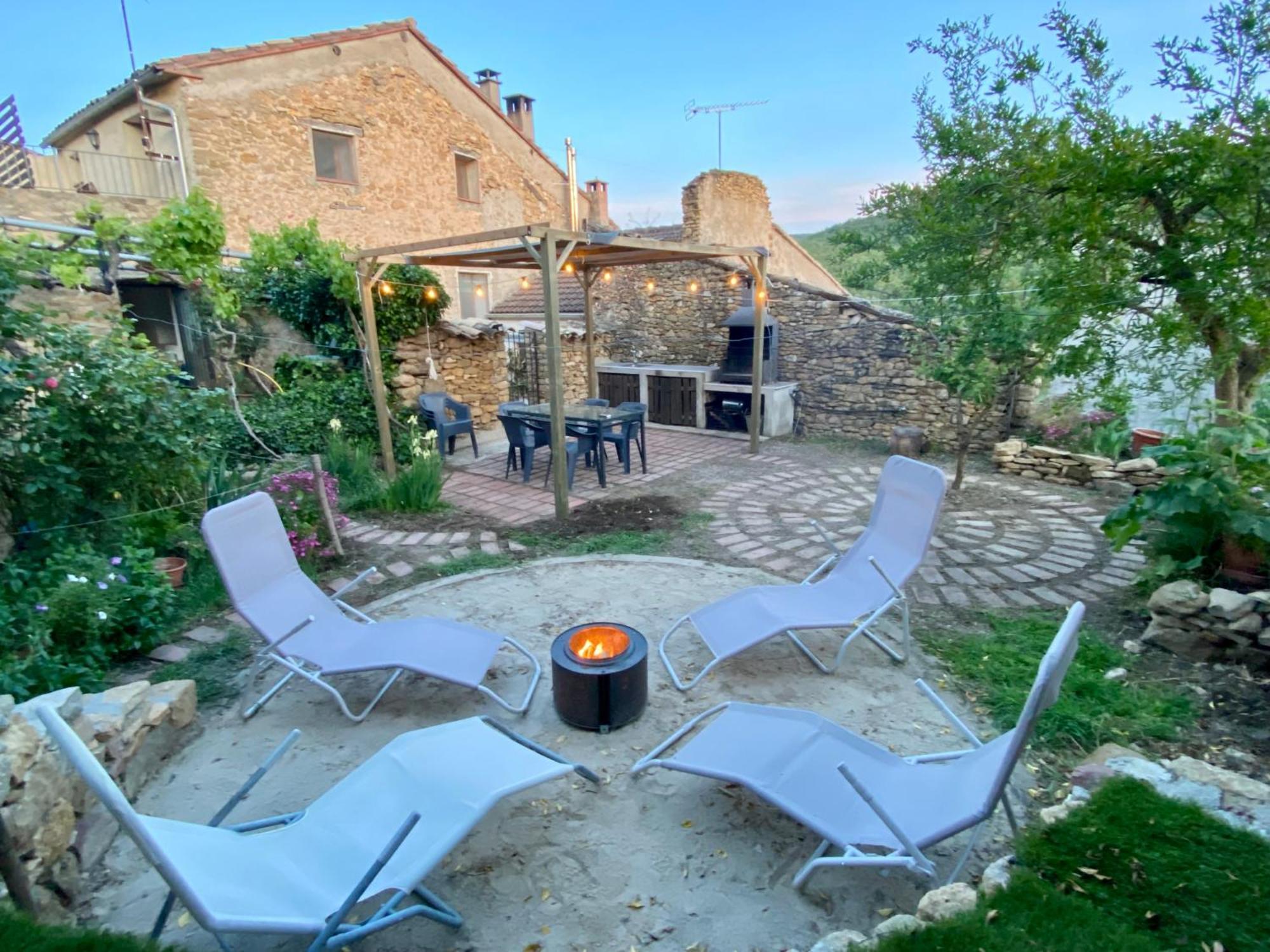 Villa Casa Acollidora I Familiar Amb Jardi I Barbacoa à Ager Extérieur photo